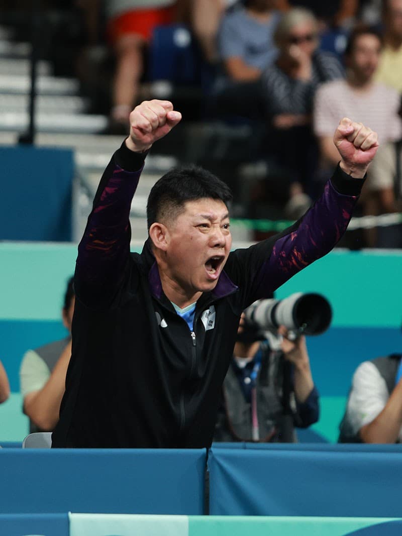 [Archiv] Oh Kwang Hun: „Ich dachte, es ist schwierig, als Tischtennis-Spieler Erfolg zu haben, also habe ich mich mit 22 Jahren entschieden, Trainer zu werden“
